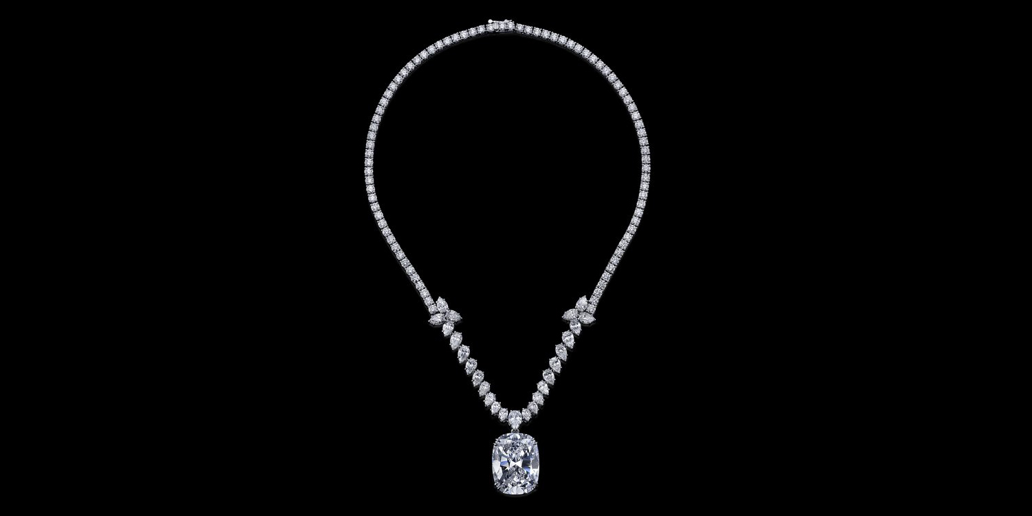 High LUXE <BR>& <span>Exquisite </span>